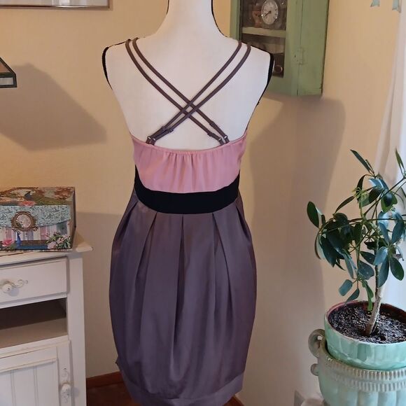 Minuet Peach and Taupe Sleeveless Dress - Picture 5 of 10